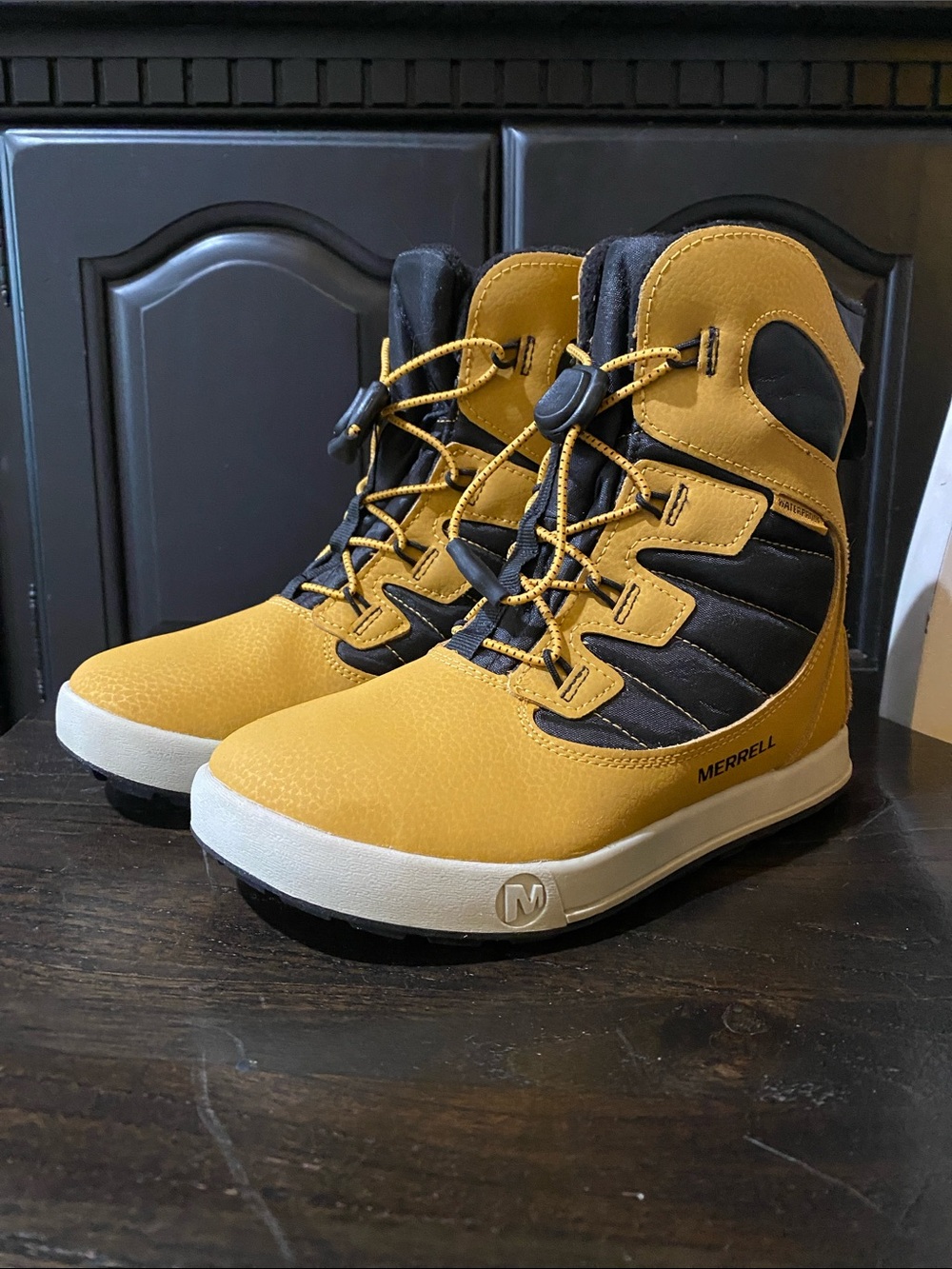 Merrell Kids Yellow and Black Lace-Top Outdoor Boots 3M